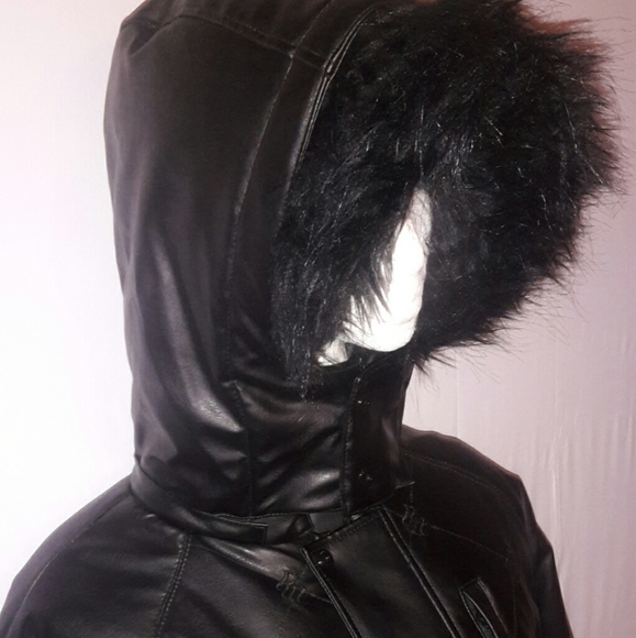 Roca Wear black coat - Picture 2 of 4
